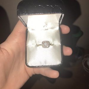 Kay jewelers promise/engagement ring. 10 karats